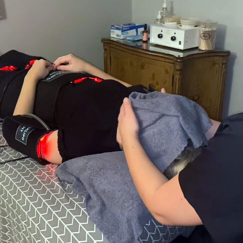 Lady receiving a body treatment at Deja Vu Med Spa and Salon in Arcadia, CA.